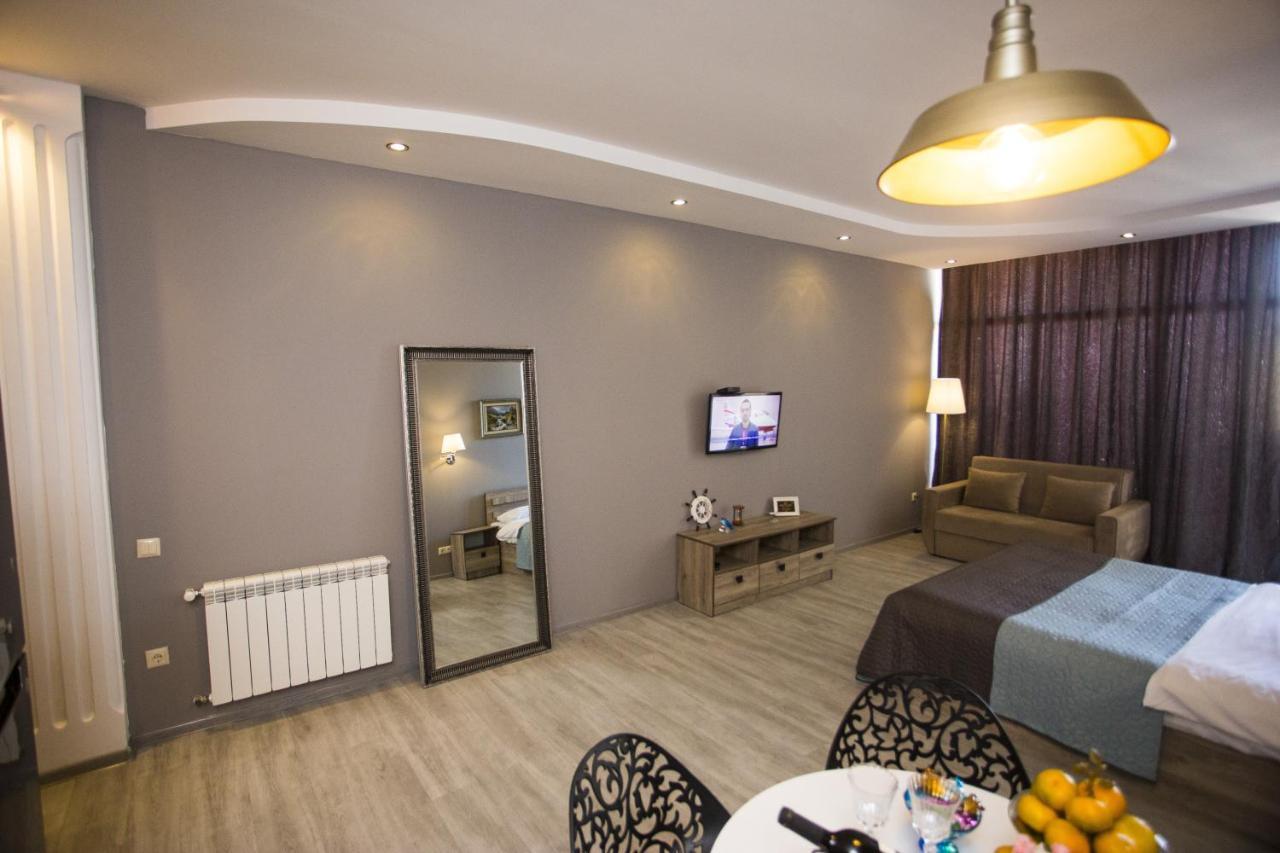 Luxury Room 巴统 外观 照片