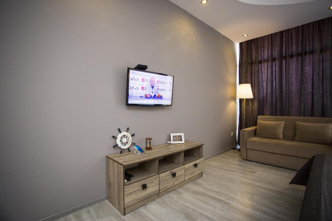 Luxury Room 巴统 外观 照片