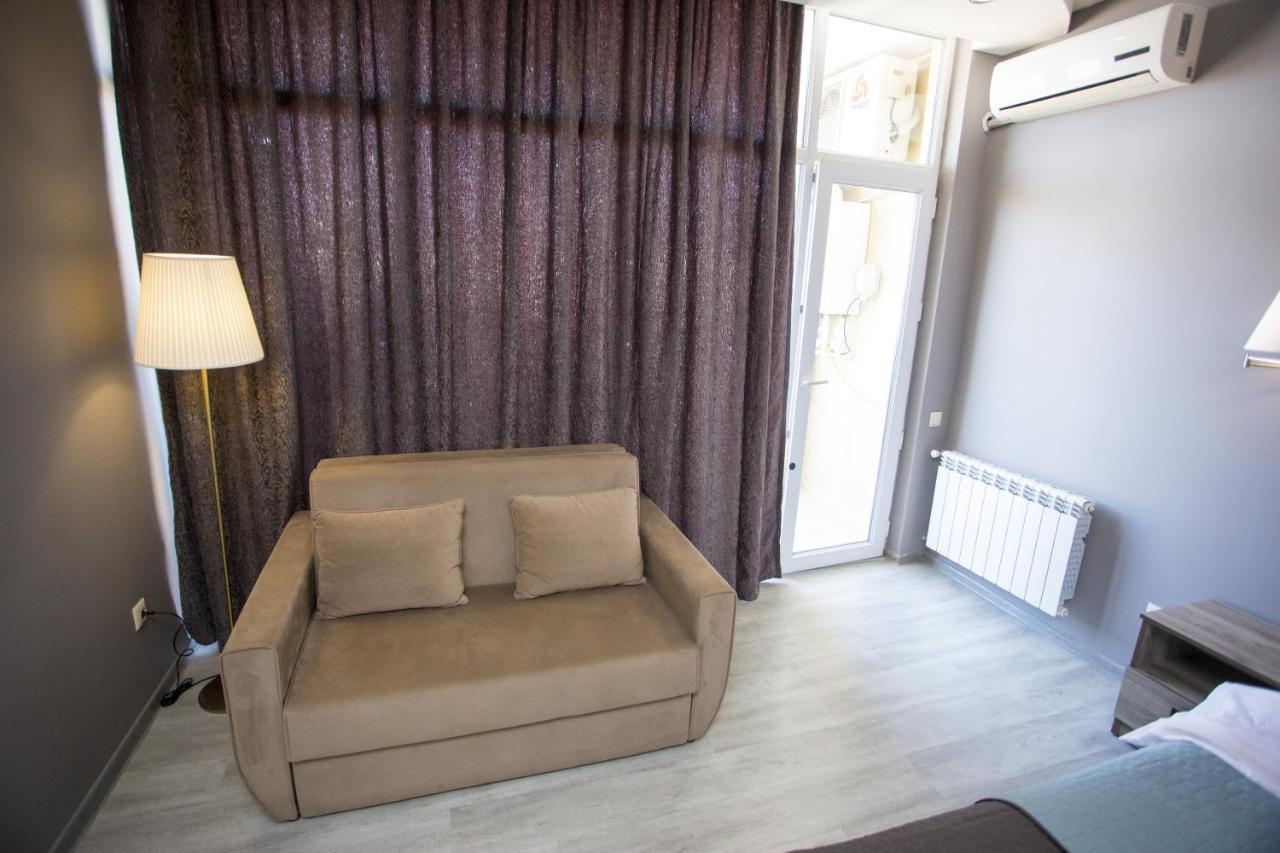 Luxury Room 巴统 外观 照片
